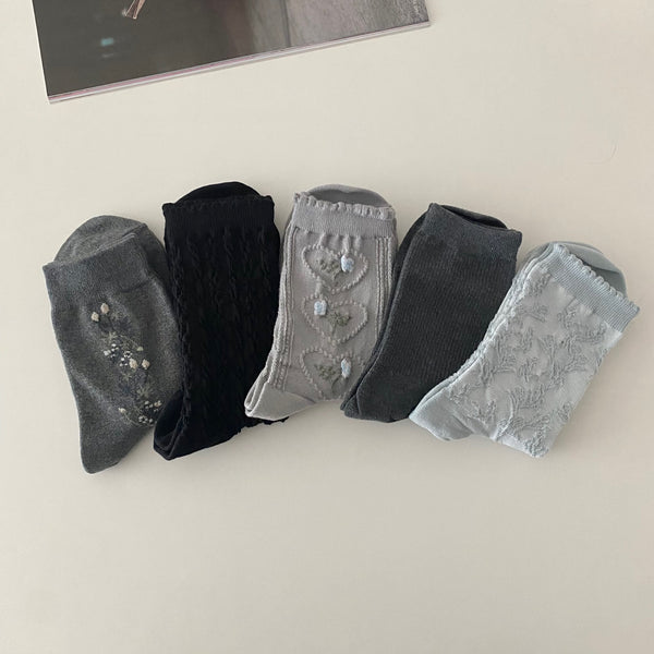 AURACASA Daily Women 5 Pairs Socks 12. Gray Flower